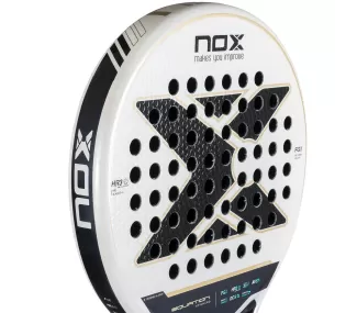 Raquette de Padel NOX Equation Advanced Series 2025 - Contrôle et Puissance Raquette de Padel NOX Equation Advanced Series 2025 - Contrôle et Puissance