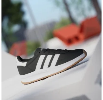 RUN 70s 20 J       CBLACKFTWWHTGUM3