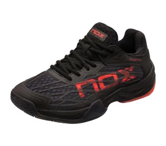 Chaussures de Padel NOX AT10 Lux Noir Rouge - Confort, Stabilité, Performance