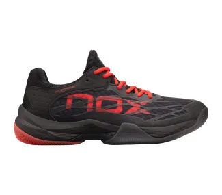 Chaussures de Padel NOX AT10 Lux Noir Rouge - Confort, Stabilité, Performance