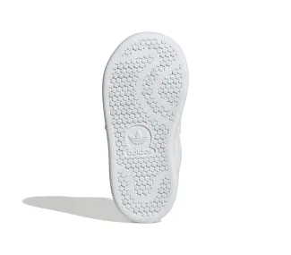 Adidas Stan Smith Bébé – Élégance classique avec fermeture facile
